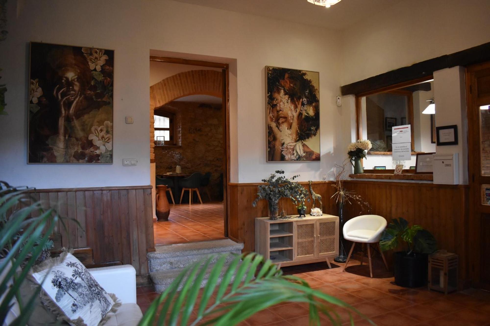 Hostal La Colonial Мадригаль-де-ла-Вера Экстерьер фото