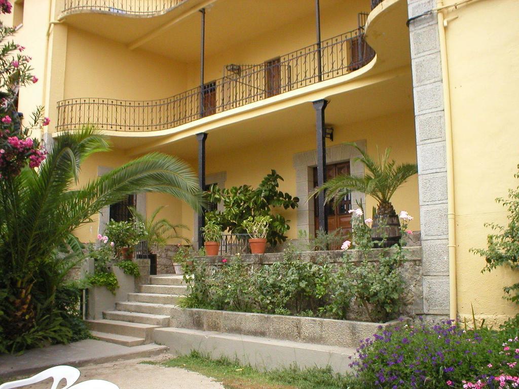 Hostal La Colonial Мадригаль-де-ла-Вера Экстерьер фото